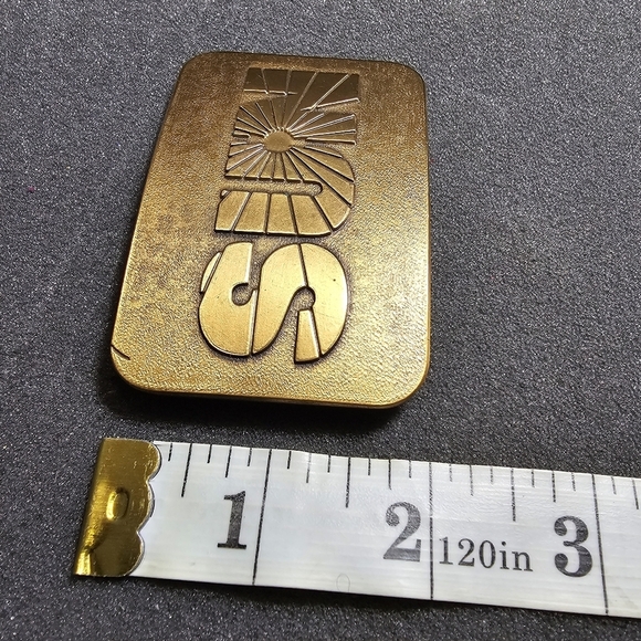 Vintage Brass Rectangle SUN OIL 3 x 2 Inch Belt Buckle Rounded Edges No Markings - Picture 3 of 4